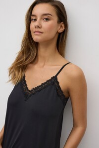 10758-8-conjunto-ropa-comoda-camiseta-tirantes-y-pantalon-corto-mujer-ysabel-mora-negro.thumb.jpg.869fd11acf98e219b3a022cd59346c5a.jpg