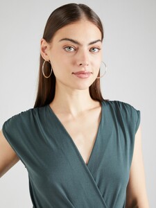 11976894_3.jpg