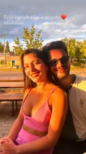 18de54d2d3c545f29e6d3bba9a625520.jpg
