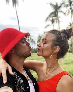 [2020.02.27] josephineskriver_87604026_138719060956080_6004787285787231340_n.jpg