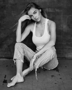 [2021.03.24] elizabethcturner_nicksuarezphoto_164336611_284956113012467_2031922296475926944_n.jpg