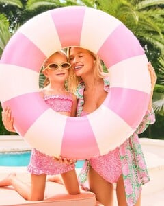 [2025.02.10] lillypulitzer_476844993_18484939249040605_4783648454523495859_n.jpg