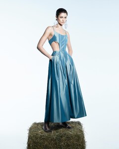[2025.02.26] emporioarmani_481133795_18490938043050980_7415369297700004394_n..jpg