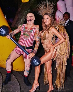 [2025.03.01] alessandraambrosio_482343987_18491558980000670_716408902635433851_n.jpg