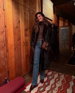 [2025.03.01] sarasampaio_482361192_18495356743058288_1767019150048953968_n.jpg