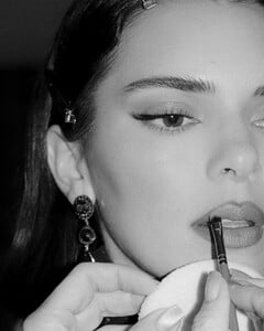 [2025.03.04] kendalljenner_482916114_18921451162044931_5680911831438290760_n.jpg