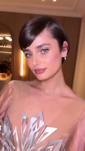 2025_03.04tobimakeup_DGy27NBoDdk.thumb.jpg.e2fd874814ad73dc02461b58cc645b7a.jpg