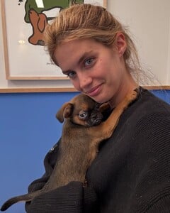 [2025.03.08] sarasampaio_482528925_18496718485058288_5455800213647111153_n.jpg