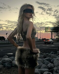 [2025.03.13] stellamaxwell_484521238_18502256908030343_7390727444483043236_n.jpg
