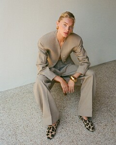 [2025.03.18] hoskelsa_485079939_18493024894010569_8680328576597901546_n.jpg