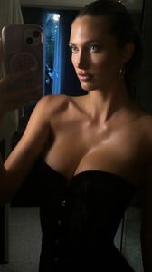 [2025.03.21] lindsaydemyan_3593056262768236984.jpg
