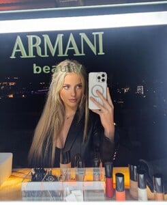 [2025.03.23] lindsaymariebrewer_485571735_18493063240023234_9017135726671654998_n.jpg