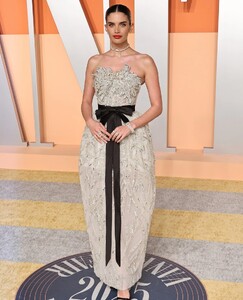 [2025.03.03] sarasampaio_482777484_18495759271058288_5826576262645162383_n.jpg