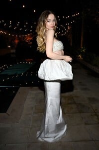 571758667_dove-2.jpg