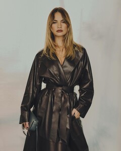 572387798_lily-2.jpg