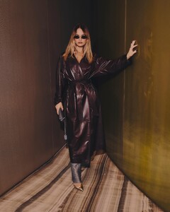 572387800_lily-3.jpg