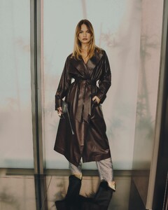 572387807_lily-6.jpg