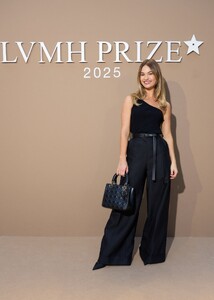 573281366_lily-3.jpg