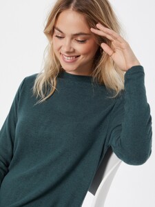 6880398_3.jpg