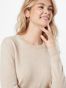 6884201_3.jpg