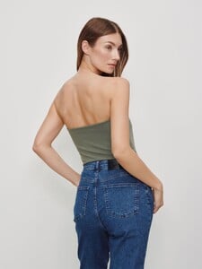 6a52247f04f6334347b3f0c1b8cf930d.jpg