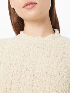 7994290_3.jpg