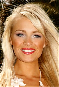 95715_2009_1_19_danni_wells_1_347x509_123_858lo.thumb.jpg.7536562a1f904206956634f29167b3f8.jpg