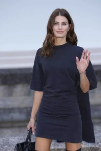 966399f2178ce1f7665692724af582bd_France_Fashion_Balenciaga_F_W_25_26_Arrivals_89264.thumb.jpg.b1dc03e93a00309394ad2fac72d8e523.jpg