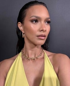 Beauty by @daniela.gozlan Hair by me (1).jpg