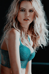 Behati Prinsloo1.png