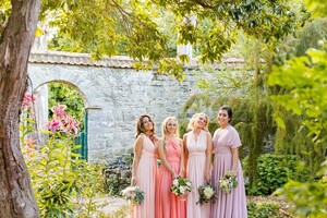 Commercial-photography-of-Lavalia-multiway-dresses-by-Marianne-Taylor._0026.jpg