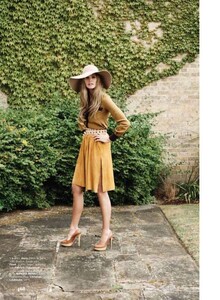 Elle-Macpherson-Elle-US-October-2010-6.thumb.jpg.8f09872f0f7099bcc39b127f7f807c4a.jpg