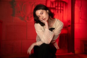 Gracie_Abrams_46.jpg
