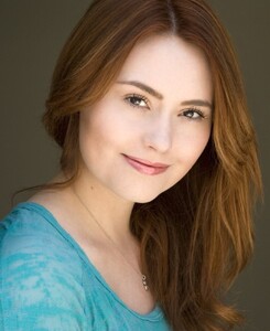 JillianClare31.thumb.jpg.64c5b5d3562a17f5d114b839d9e2020e.jpg