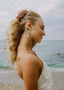 Kensa_Ivory_Statement_Bridal_Earrings2.jpg