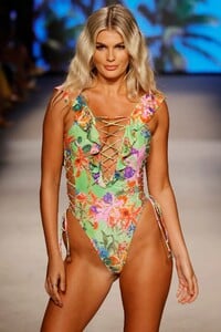 L769_38R_111_z_RUNWAY.thumb.jpg.2490743926f0f366b28add2d9497cbb3.jpg