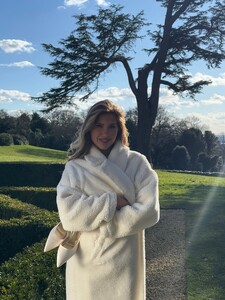 LOOKBOOK_BRIDAL_BTS-7.thumb.jpg.b285b9848ee7dfd284187ff898aa72a0.jpg