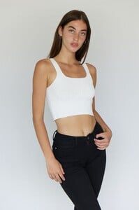 MarianaDowning1p4.thumb.jpg.983a2c0942ae56ee05b6cf89fbd4a43e.jpg