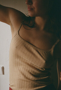 Nenes_loungewear_SS25_La_clique_drop_1_PAP_caraco_emilie_noisette_4.thumb.jpg.cd3495ef8df1c2a11db616380b7f6643.jpg