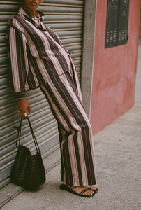 Nenes_loungewear_SS25_La_clique_drop_1_PAP_chemise_lucile_rayee_5.jpg