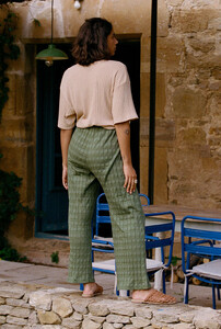 Nenes_loungewear_SS25_La_clique_drop_1_PAP_pant_manta_kaki_3.jpg