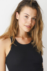 POLA-Isabel-Wulff-13.thumb.jpg.898bd726adf1a1d2a05481aac29474f1.jpg