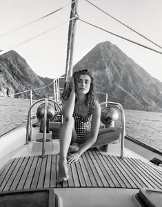 PORTER-Magazine-9-Andreea-Diaconu-by-Cass-Bird-07.thumb.jpg.736d7bddbc953977642f7145d4a3283a.jpg