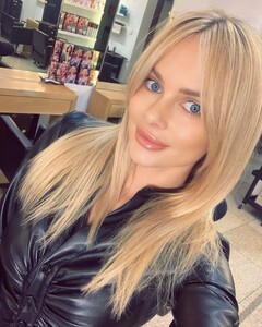 SandraTraczyk(Modelsintro.comAssort)_49.thumb.jpg.5a5512668babaa0c3ad9d0e1825ed437.jpg