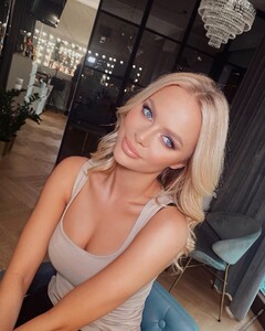 SandraTraczyk(Modelsintro.comAssort)_53.thumb.jpg.3e19bc5a0a9e4d4c7f66aec7b90ec6a7.jpg