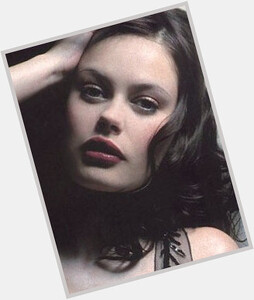 Sarah-Weller-dating-2.thumb.jpg.7423478b7e4ec129f03eec314cbd2959.jpg