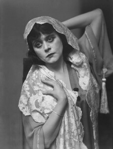 Theda_Bara_21.jpg