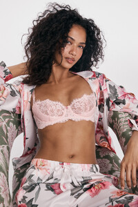 Victorias-Secret-Bombshell-15th-Anniversary-2025-Satin-Long-Pajama-Set-Wicked-Unlined-Lace-Balconette-Bra.jpg