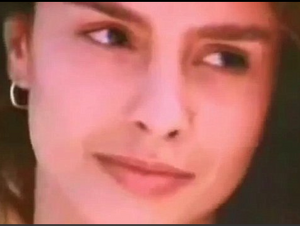 Video Sandra McKenzie's iconic vocals in 1990s.png