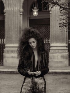 WSJ_Magazine-July_August_2016-Chiara_Scelsi-by-Christian_MacDonald-04.thumb.jpg.001136b57a03546e5f9fcdb7dc194b1b.jpg